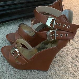 Brown wedges